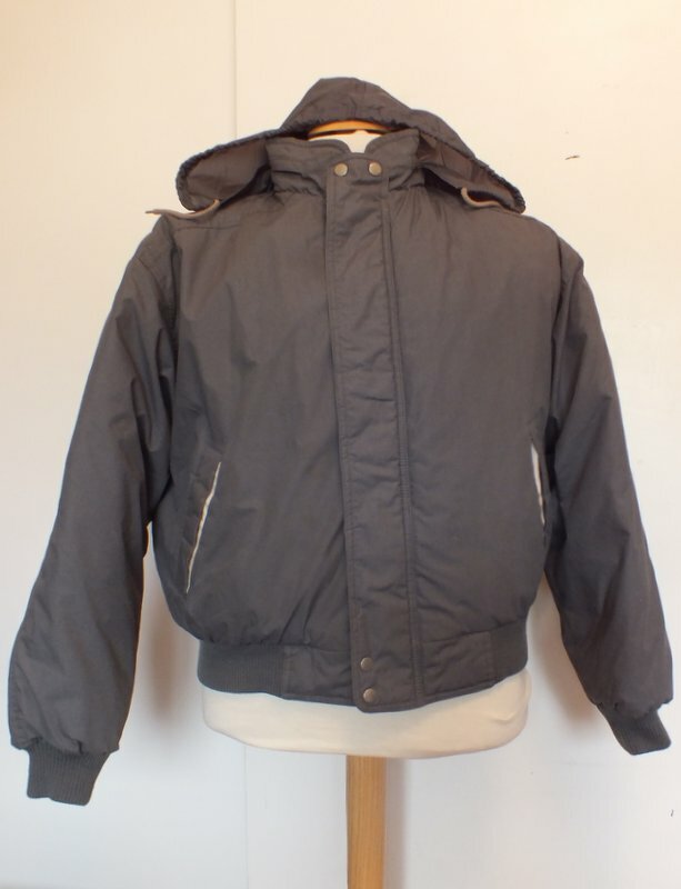 VTG Members Only Gray Hooded Puffer Jacket by Europe Craft Size 46 for Men-image