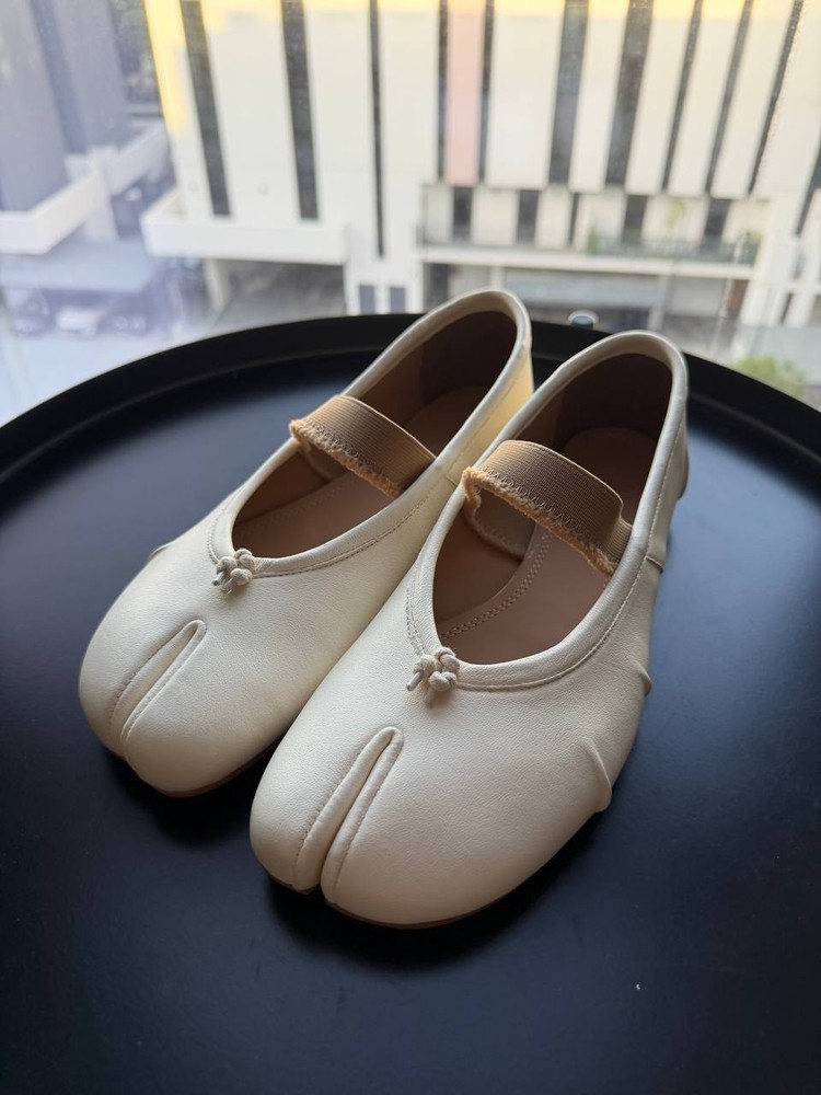 Maison Margiela Tabi Flat Ballerinas – White, Size 40 ,26cm