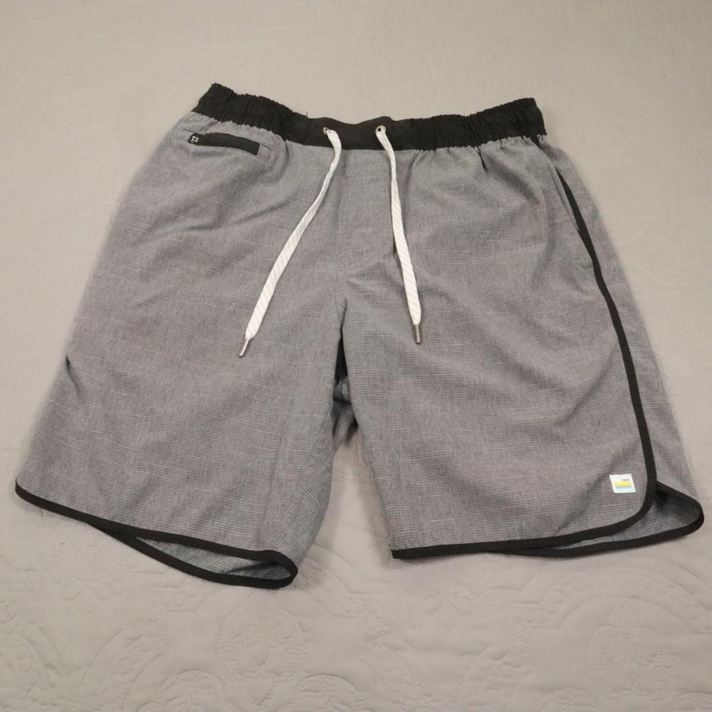 Vuori Banks Session Shorts Mens Medium Gray Athletic Drawstring Active Tech
