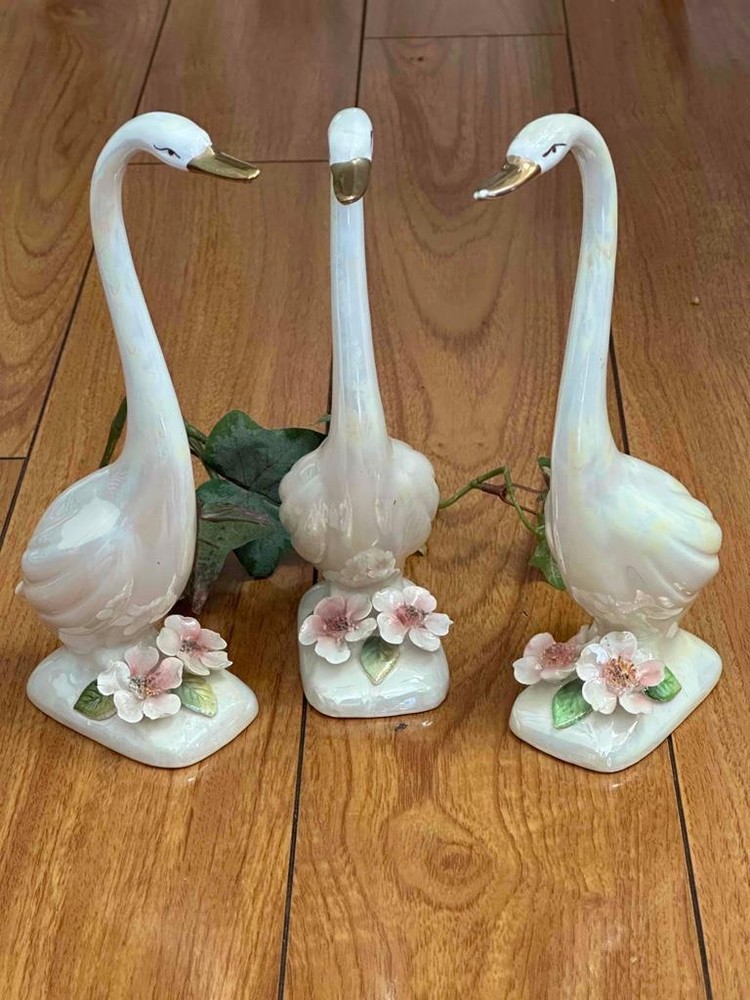Norcrest Swan Porcelain Figurines Iridescent Pink Flower ~ Vintage SET OF 3