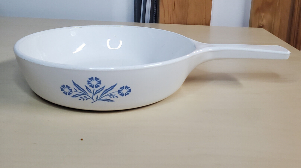 Corning Ware Blue Cornflower P-83-B 6-1/2 Inch Handled Sauce Pan