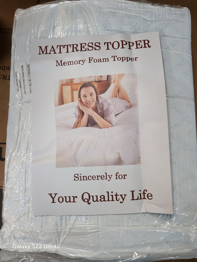 WhatsBedding 3 Inch Memory Foam Mattress Topper Queen Size with Soft Cover, M...