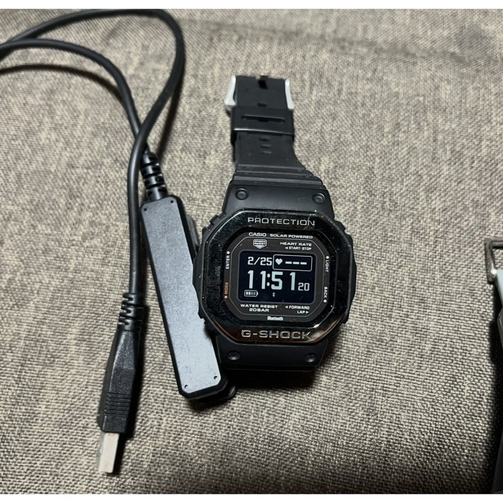 G-Shock DWH5600 G-Squad Bluetooth Gear Oximeter Gray Men's Watch -