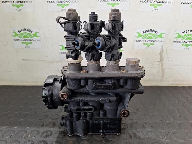 21083657 RENAULT MAGNUM 480 DXI 110468 AIR SUSPENSION VALVE