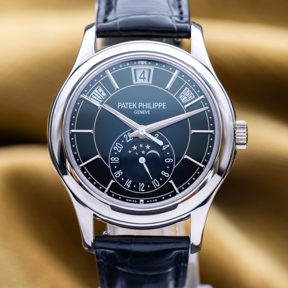 Patek Philippe Annual Calendar Moonphase White Gold Blue 40mm - 5205G Full Set