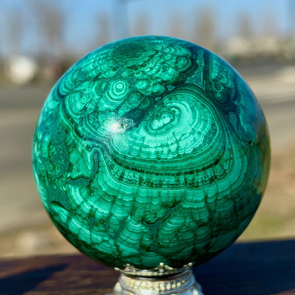 104G Natural glossy Malachite ball transparent cluster rough mineral sample