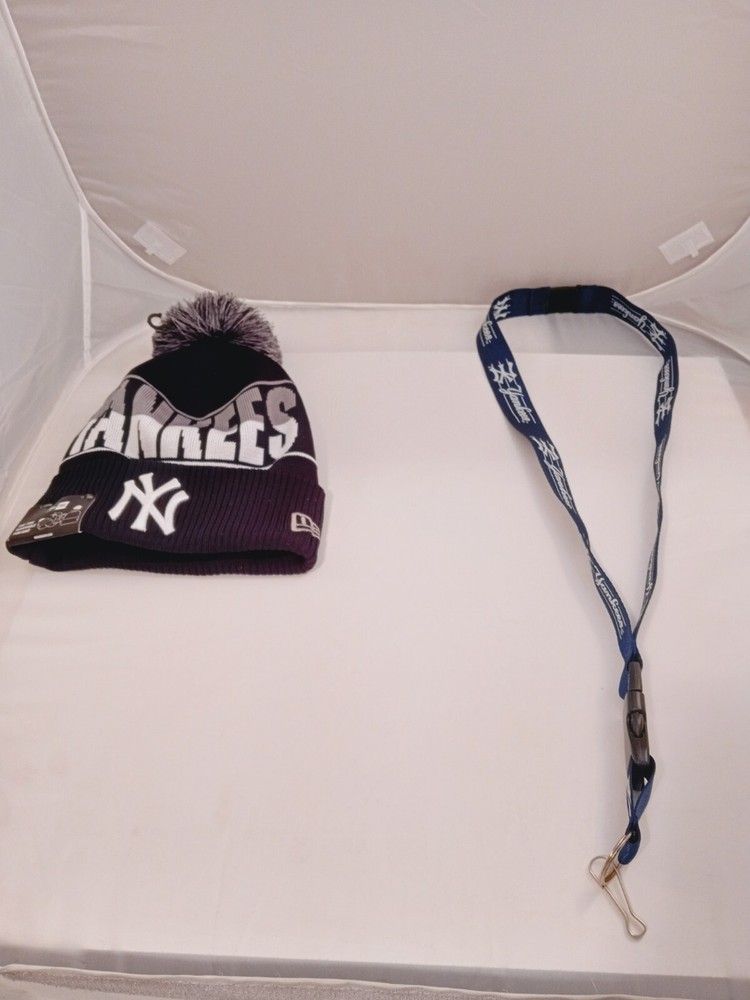 New York Yankees MLB New Era Knit Hat with Cuff and Pom & Yanland