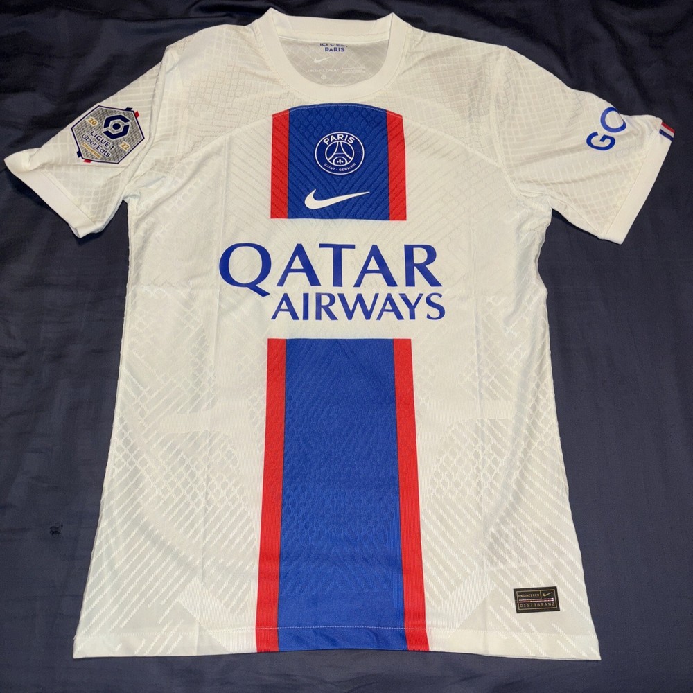 New Mbappe PSG Jersey in Size Large Available Now