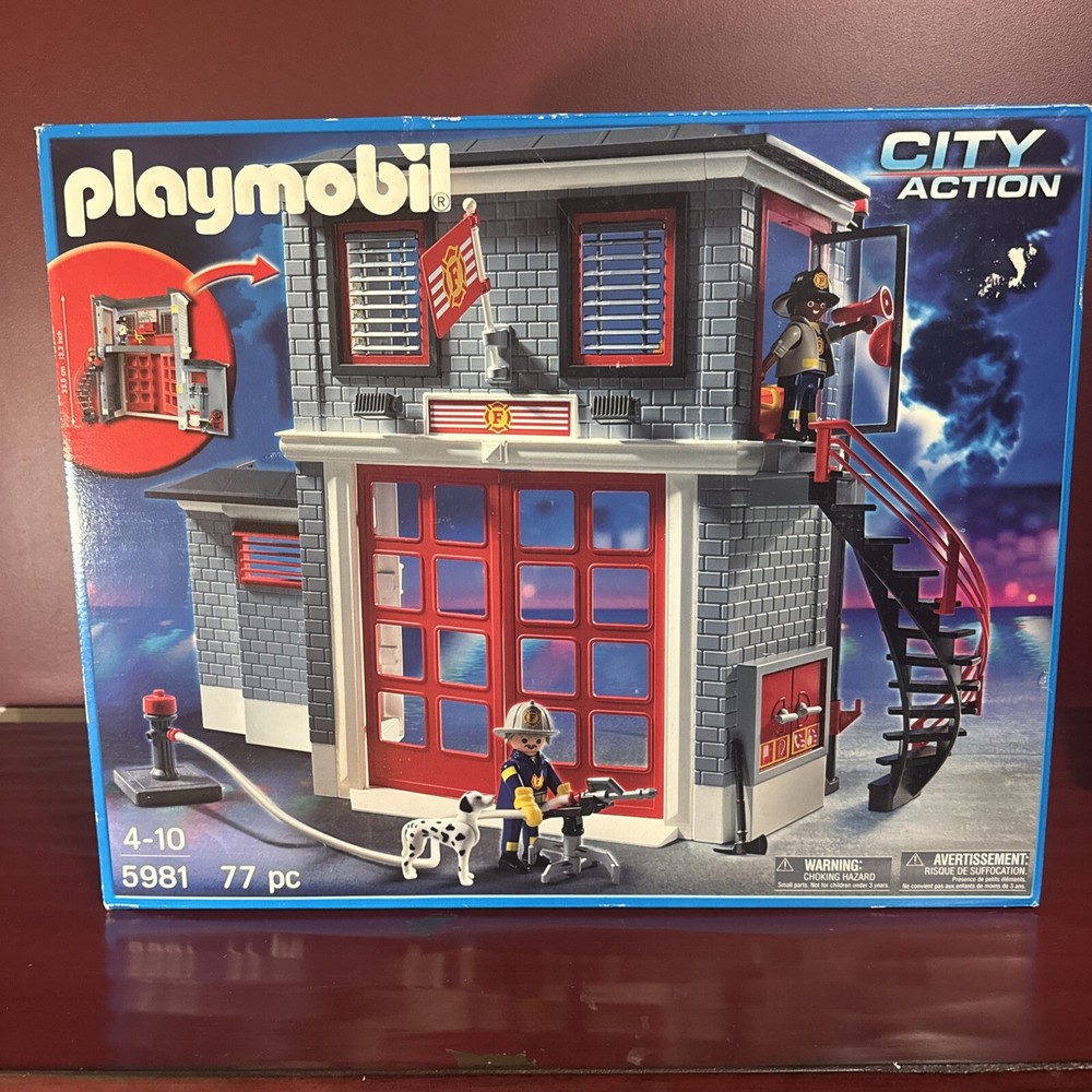 Playmobil 5981 FIRE RESCUE STATION  New
