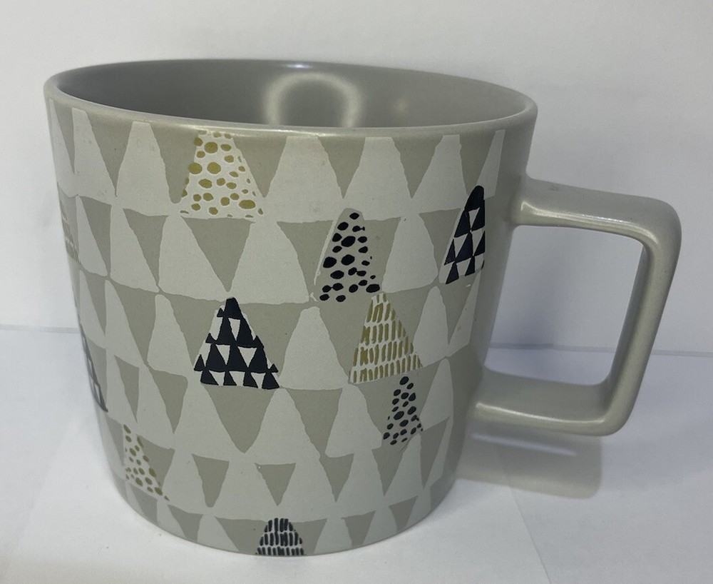 Starbucks 14oz Christmas Tree Holiday Coffee Cup 2016 Edition