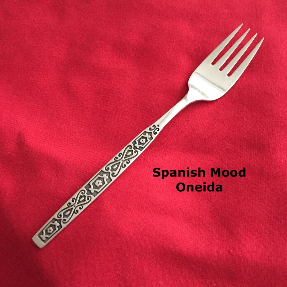 Oneida Deluxe SPANISH MOOD Salad Fork  6 3/4