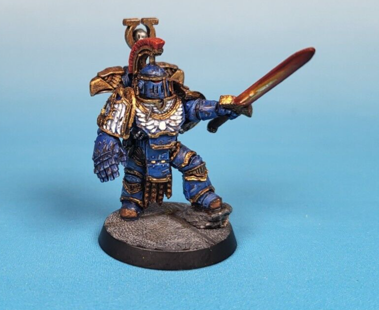 Professionally Painted WARHAMMER 40K Ultramarine praetor 30k