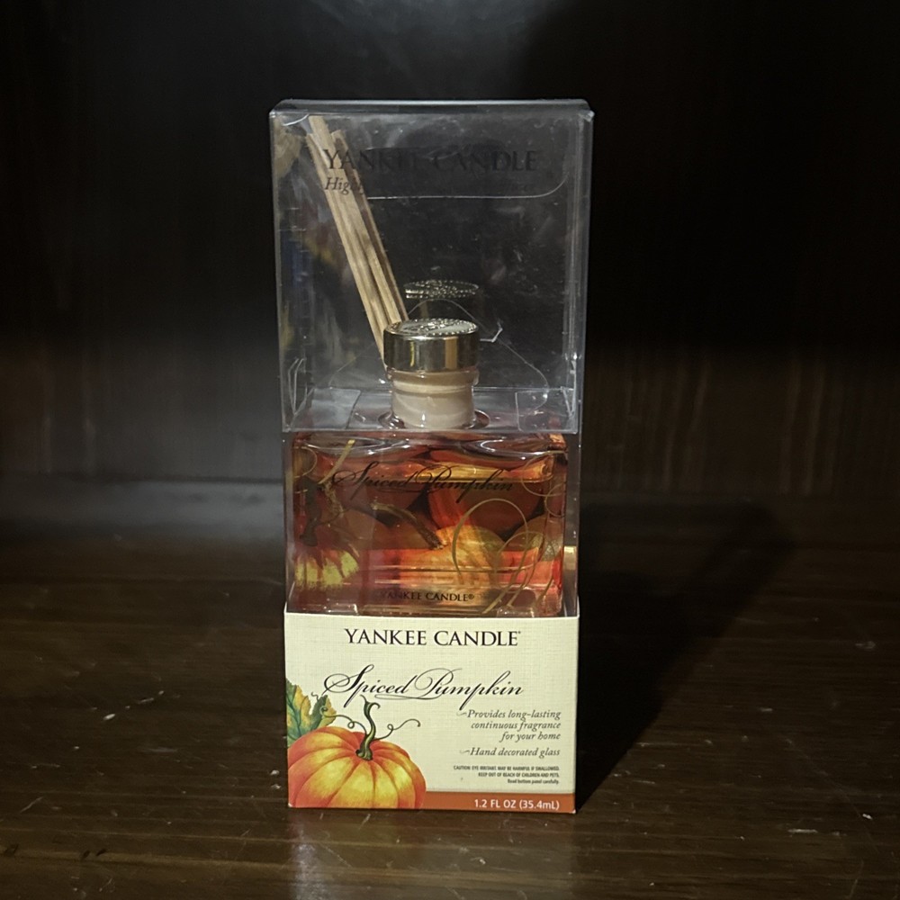 Yankee Candle Spiced Pumpkin Reed Diffuser with 10 Reeds in Decorative Glass
