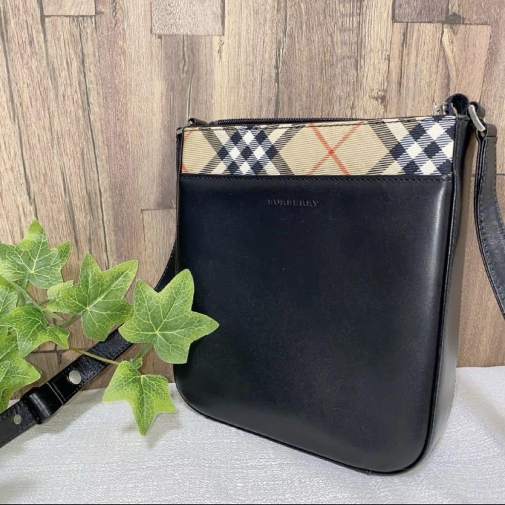 Burberry Shoulder Bag Nova Check Leather Black Authentic F1205343