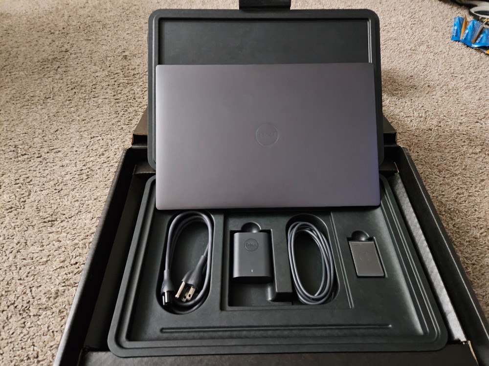 Dell XPS 14 9440 - 32GB RAM - 2TB SSD Hard Drive - FHD+ Screen