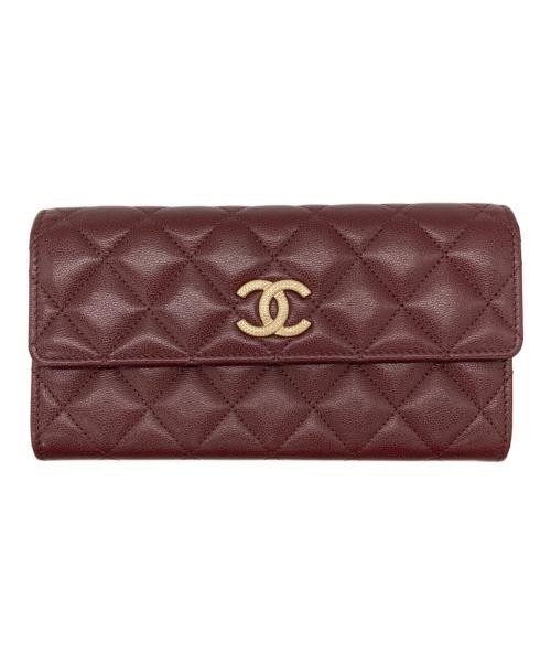 Matelasse caviar skin flap wallet