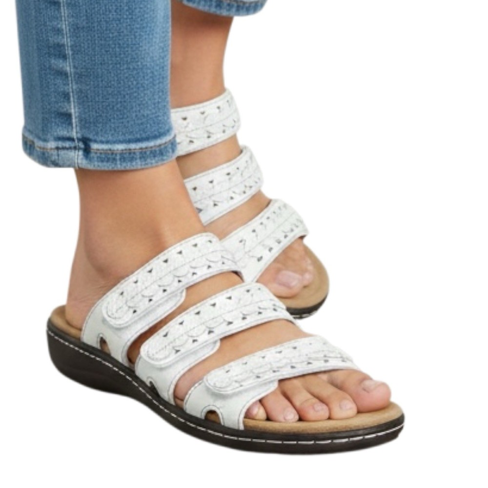 Clark’s White 3 Strap Sandals Size 8 NWOT