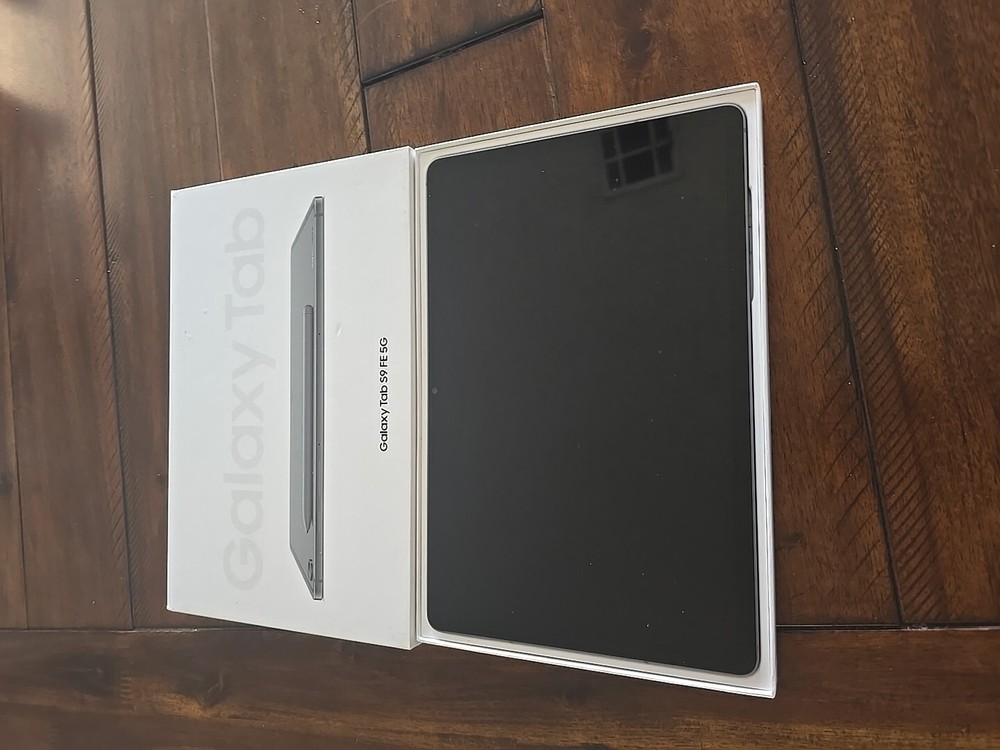 Samsung Galaxy Tab S9 FE SM-X518U 128 GB, Wi-Fi + 5G, 10.9 in - Gray