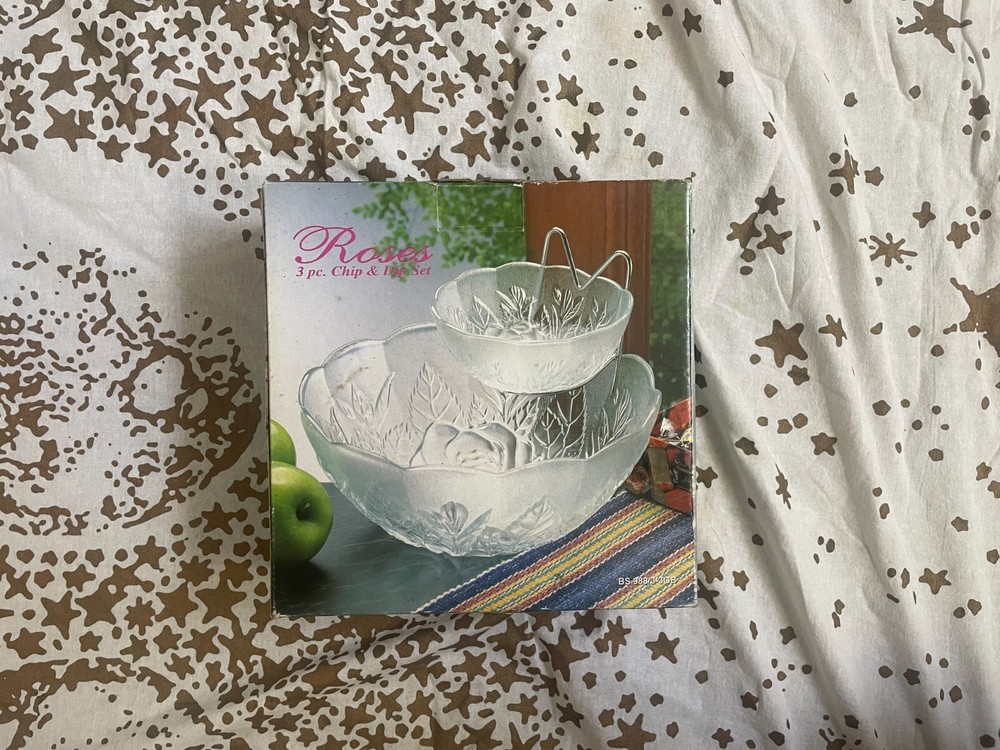 Vintage Roses 3-Piece Ceramic Chip and Dip Serving Set