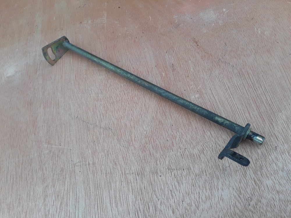 1982 Mercedes W123 240D Manual Throttle Linkage Rod OEM Genuine Part