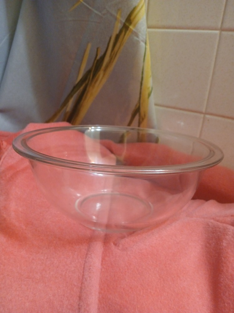 PYREX 323 Clear Mixing Bowl 8.5 Inch 1.5L Made in USA