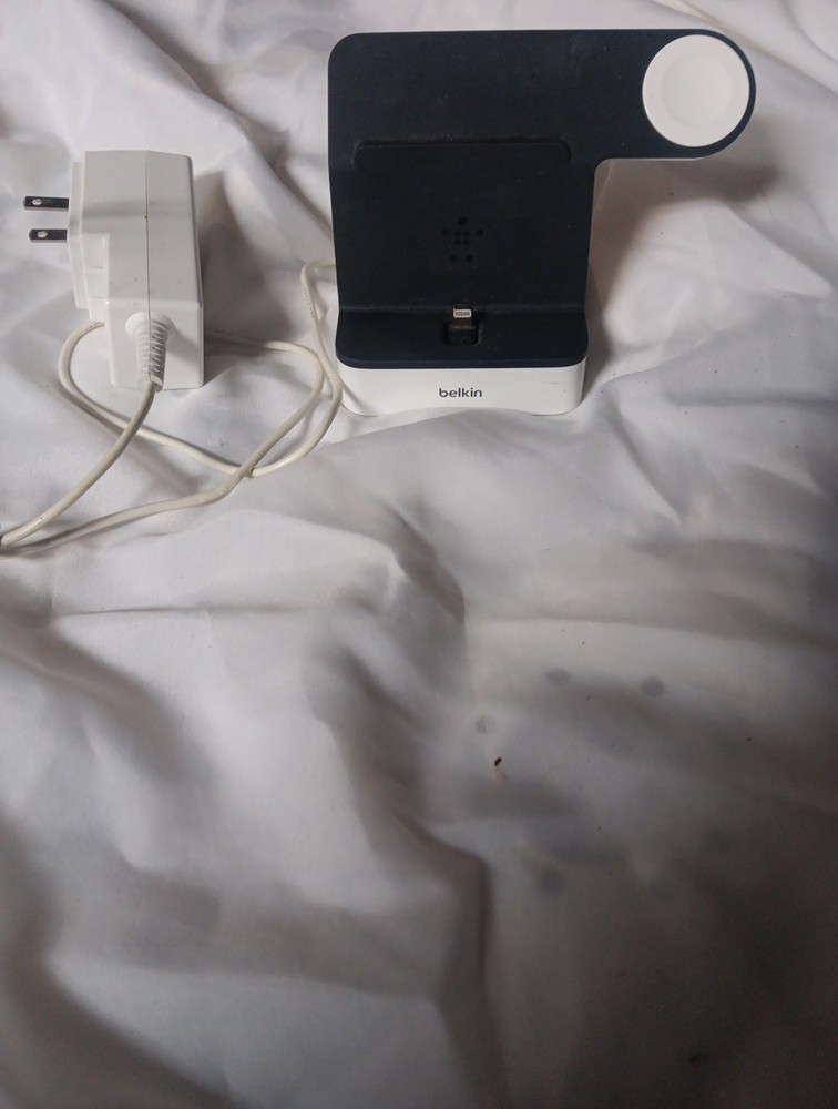 Belkin PowerHouse Charging Dock for iPhone & Apple Watch White F8J237V2 Charger