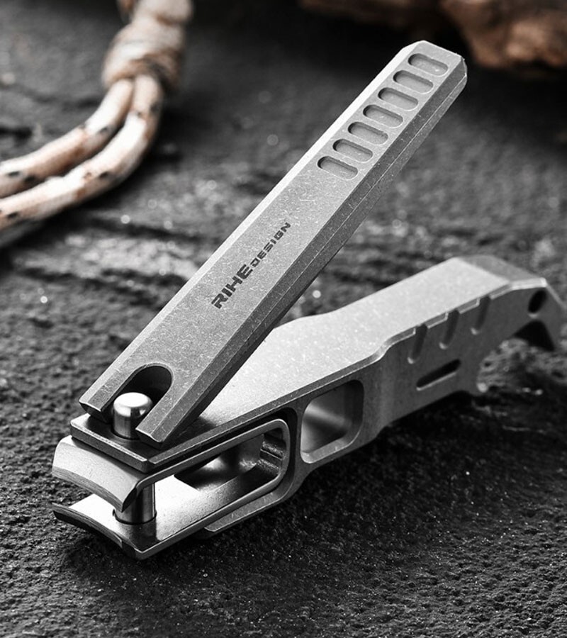 EDC Titanium Alloy Portable Multi Tools Nail Clippers Opener Hang Buckle File