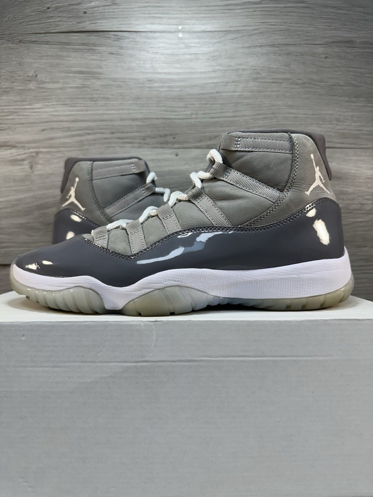 Jordan 11 Retro Cool Grey - Size 10