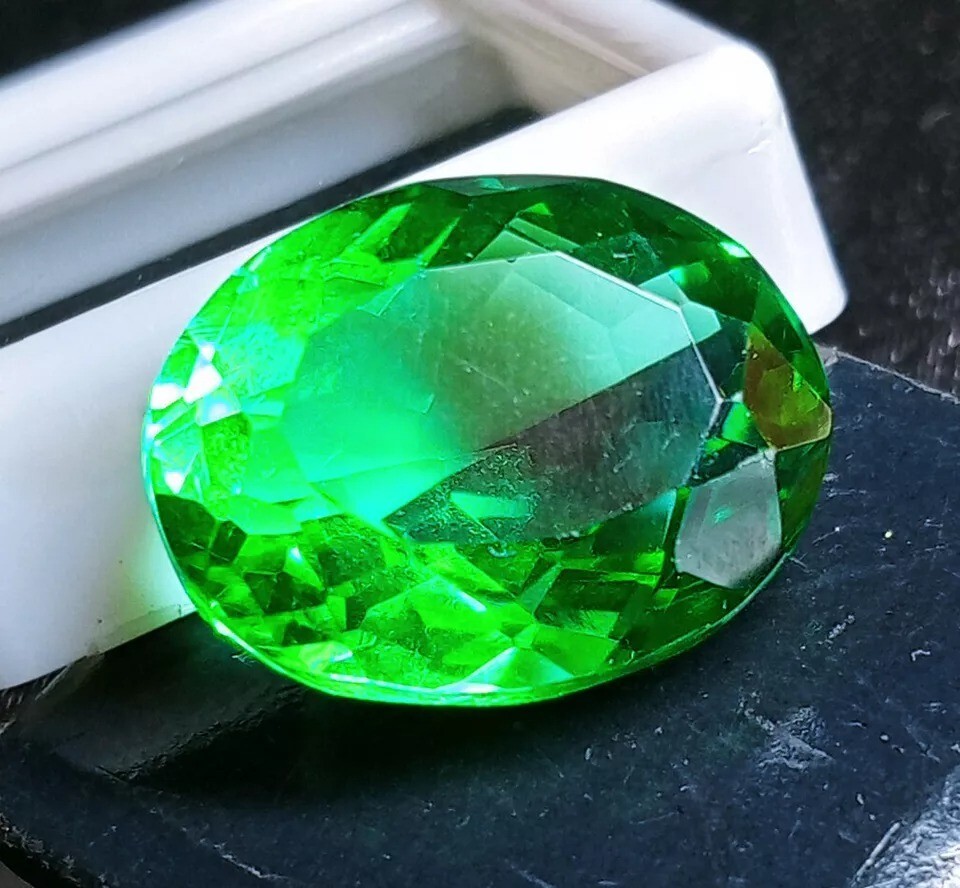 Colombian 121+ Ct Oval Green Emerald Loose Gemstone Certified Natural