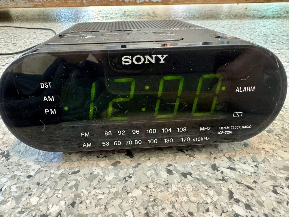 Sony ICF-C218 Dream Machine Black AM FM Alarm Clock Radio Tested Working