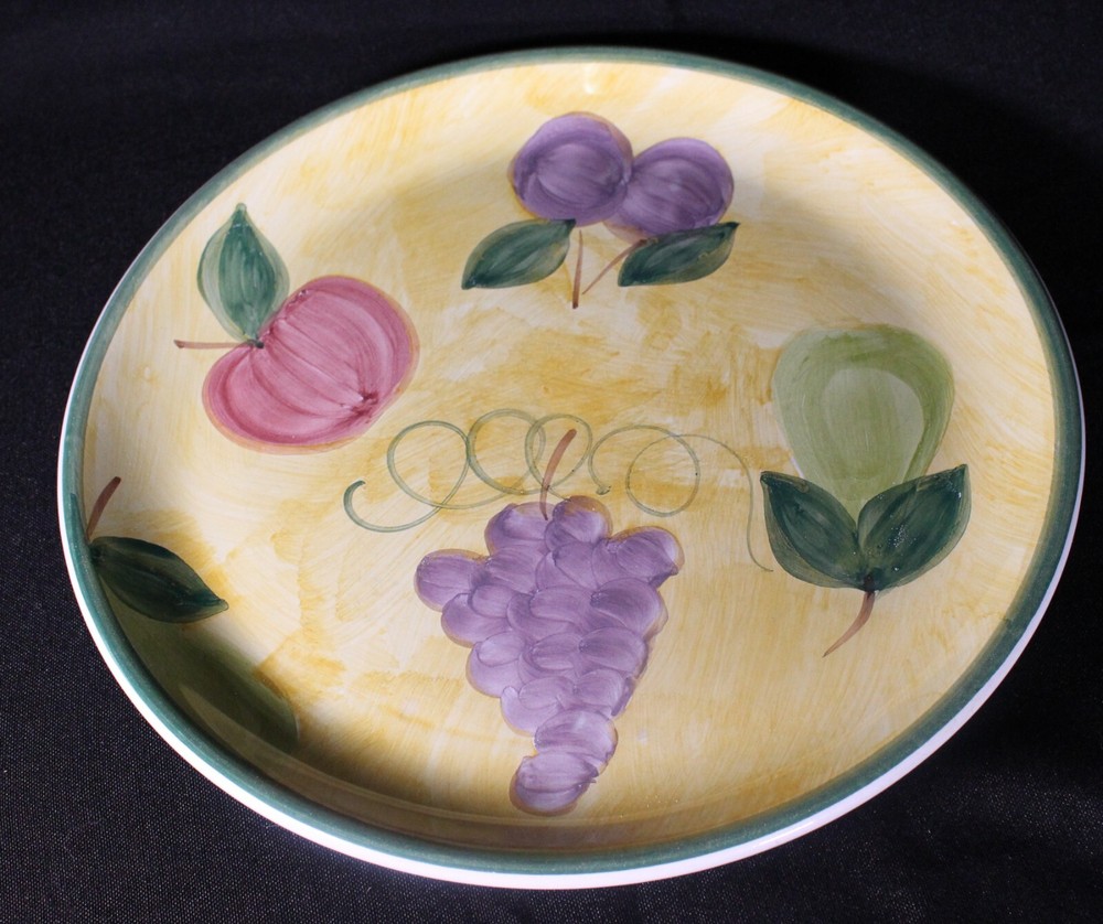 CALECA  Hand Painted Fruit Pattern Ceramic plates made in  Italy ( Set Of 2)
