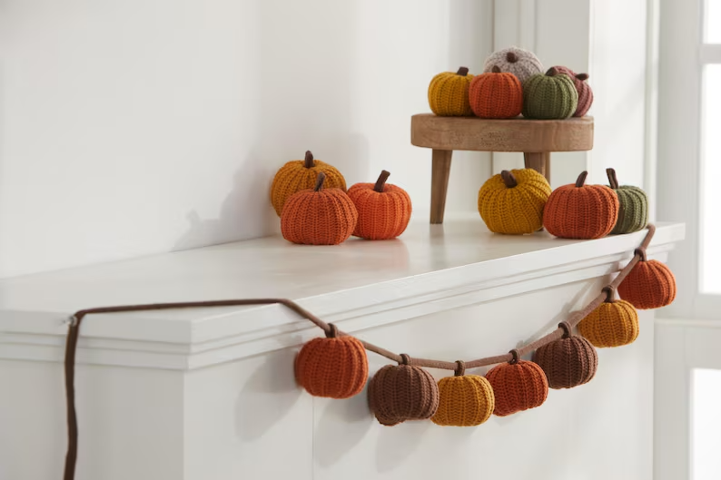Knit pumpkin 6' garland, with 7 pumpkins, fall decor, bookshelf accent, warm coz