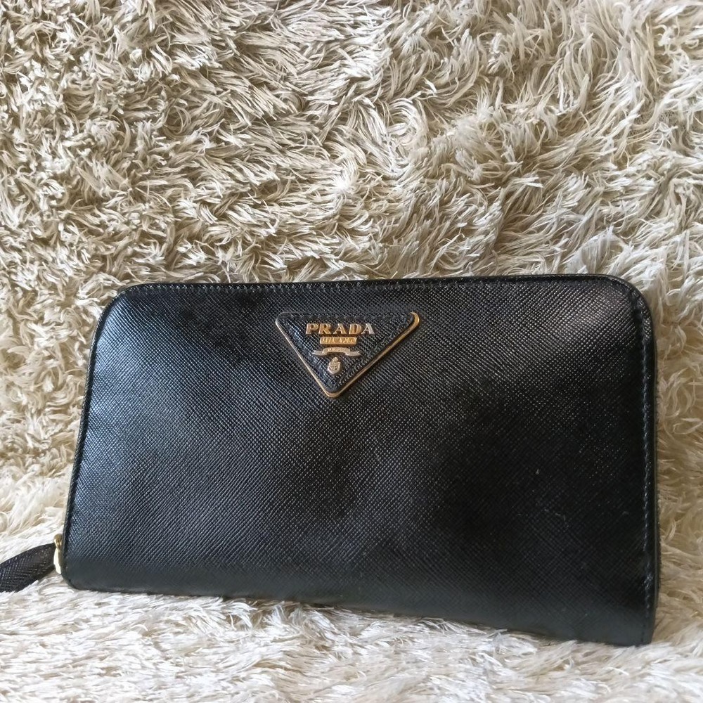 Prada Round Zip Long Wallet in Black Saffiano Leather