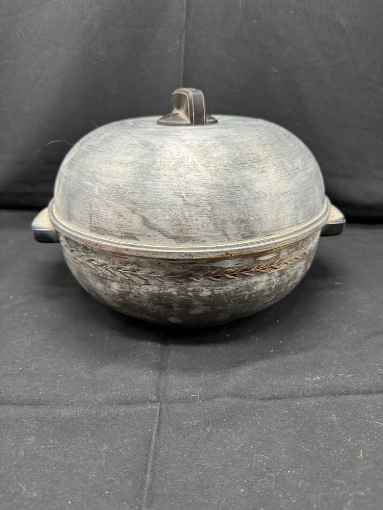 Vintage Cooking Pot, Vintage Steamer with vented lid, West Bend Casserole, Stove