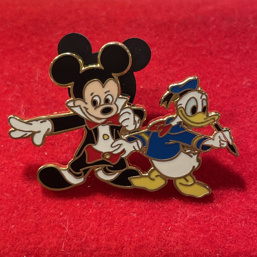 Disney Pin 2007 Mickey Mouse & Donald Duck 1955 Retro Pin Trading