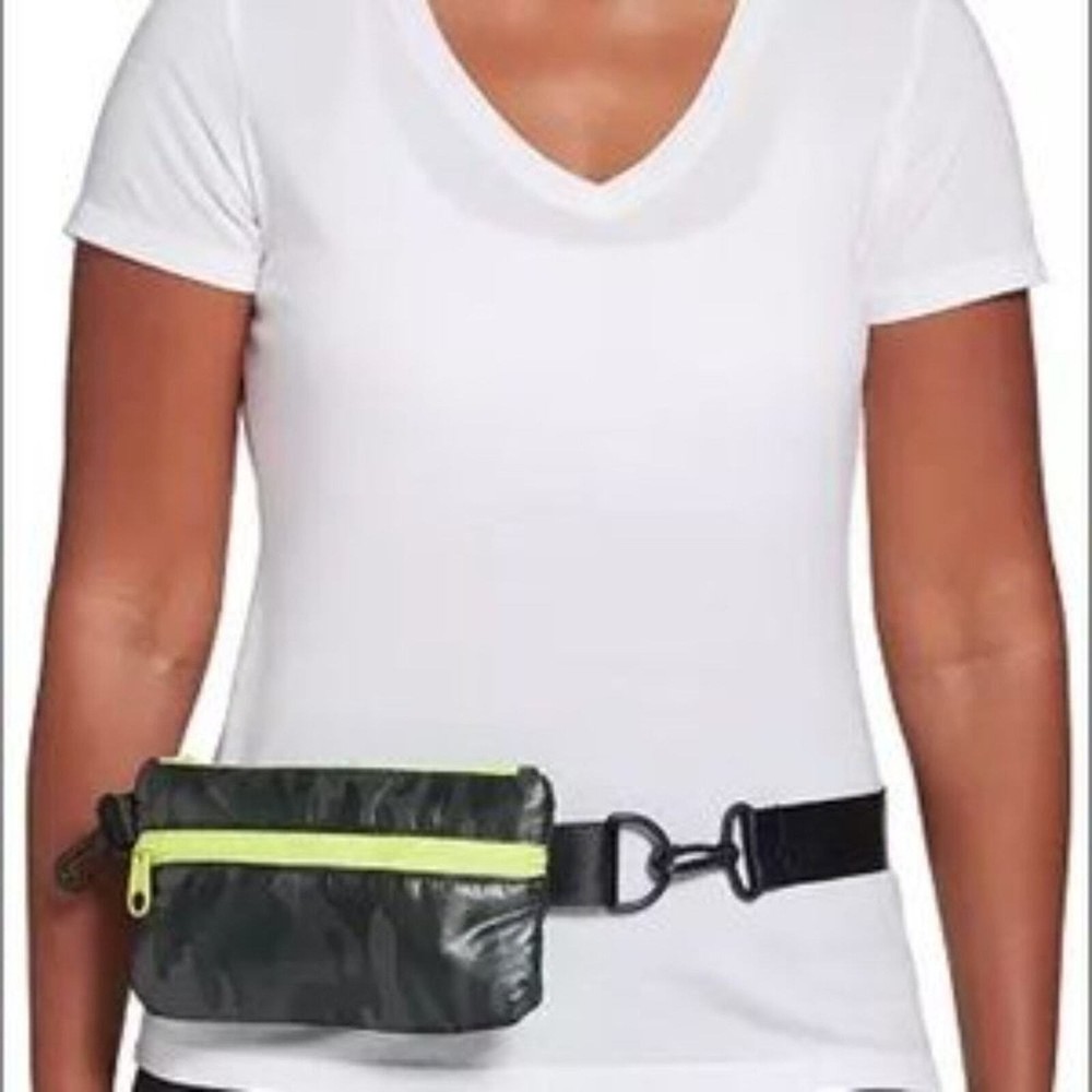 DSG women's camo printed waist pack NWOT