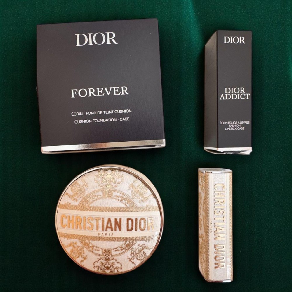 Christian Dior 2023 Christmas Cushion Foundation Case Limited Edition