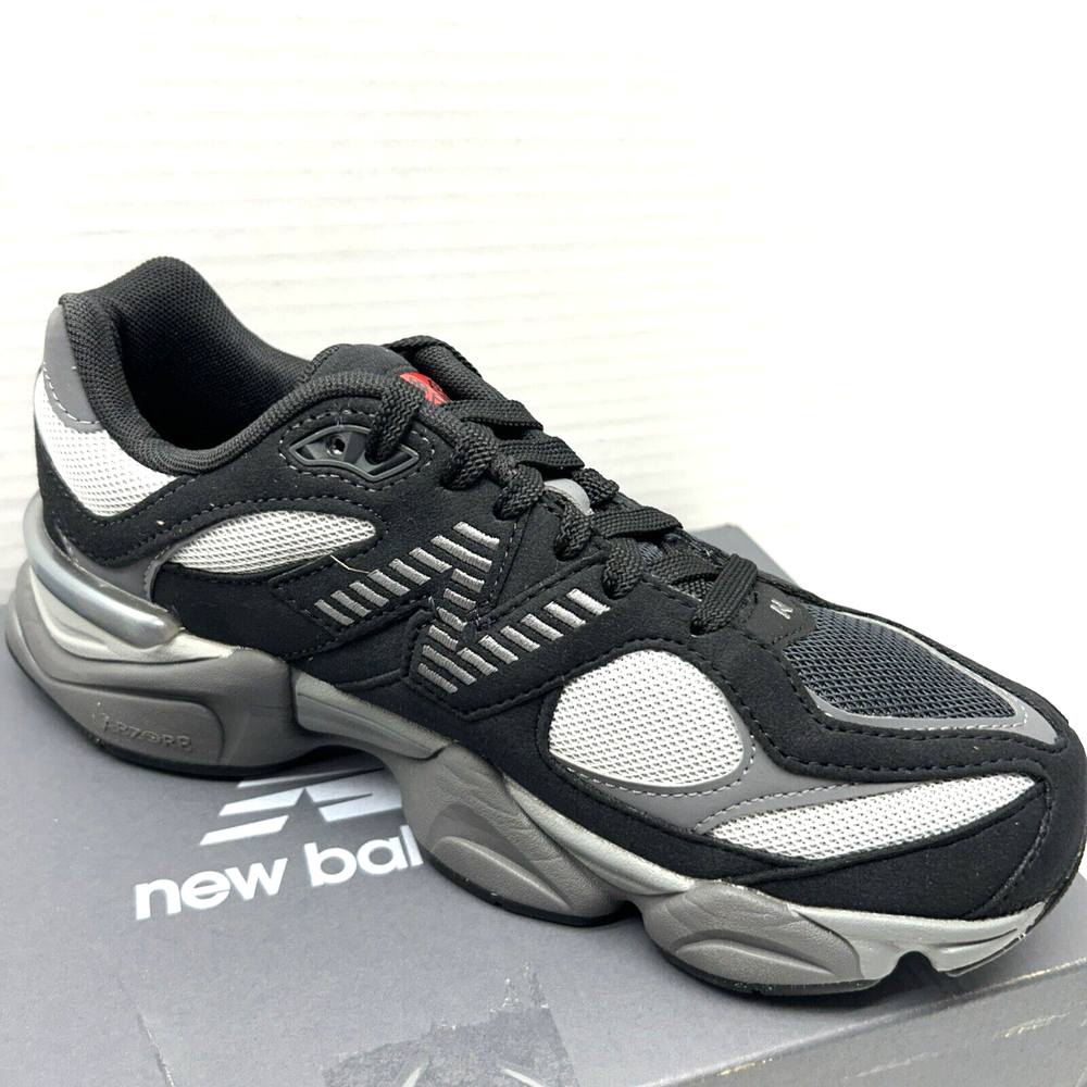 New Balance 9060 Black Grey GC9060Bk Men Size 7 Women 8.5 New in Box
