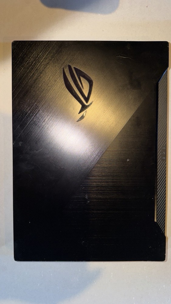 Asus ROG Zephyrus G GA502D Ryzen 7 3750H 16GB RAM 512GB SSD GTX 1660 Ti Max-Q