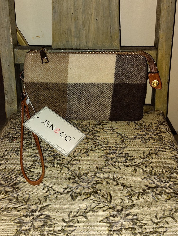 Jen &Co. Brown Plaid  Vegan Wristlet/Crossbody With  4 Pockets And 6 Card Slots