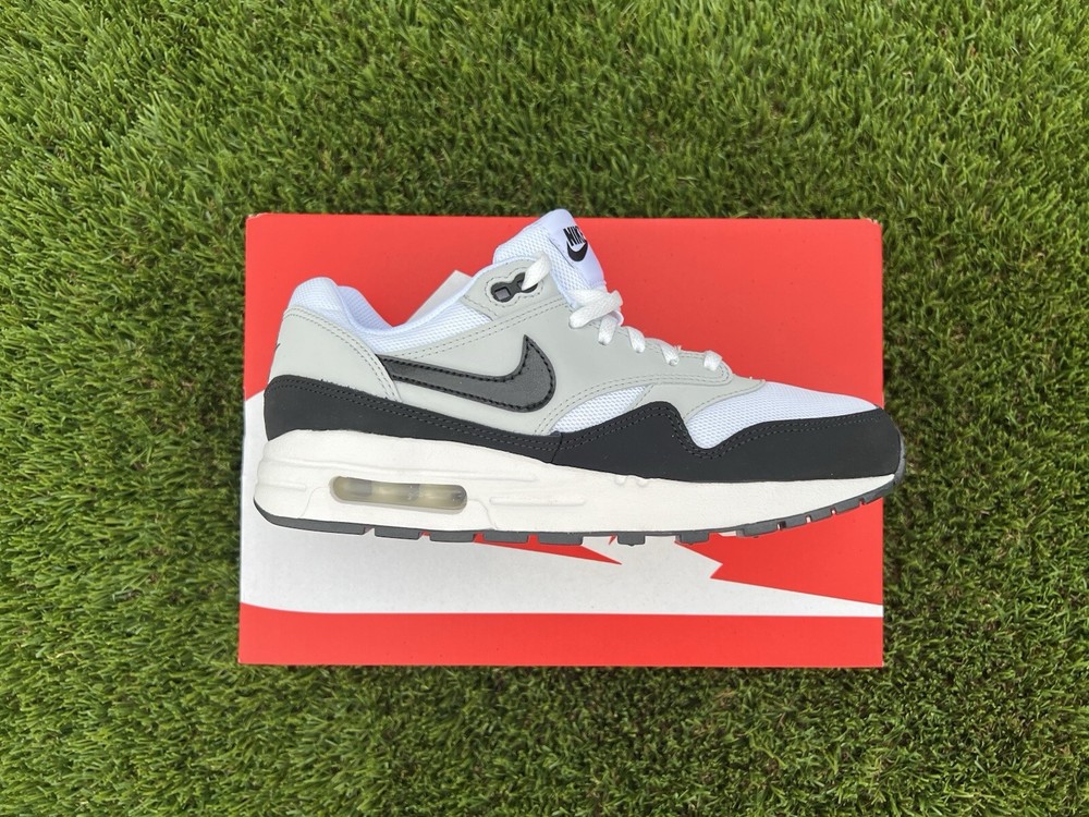Air Max 1 ‘White Black’ Kid's size 7