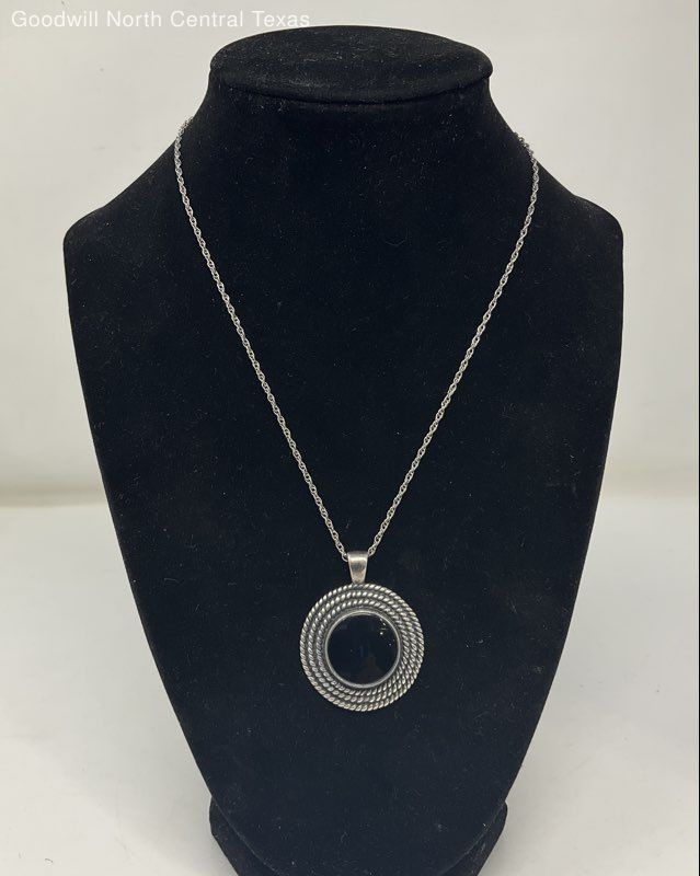 RETIRED James Avery Black Onyx Triple Rope Circle Pendant Necklace