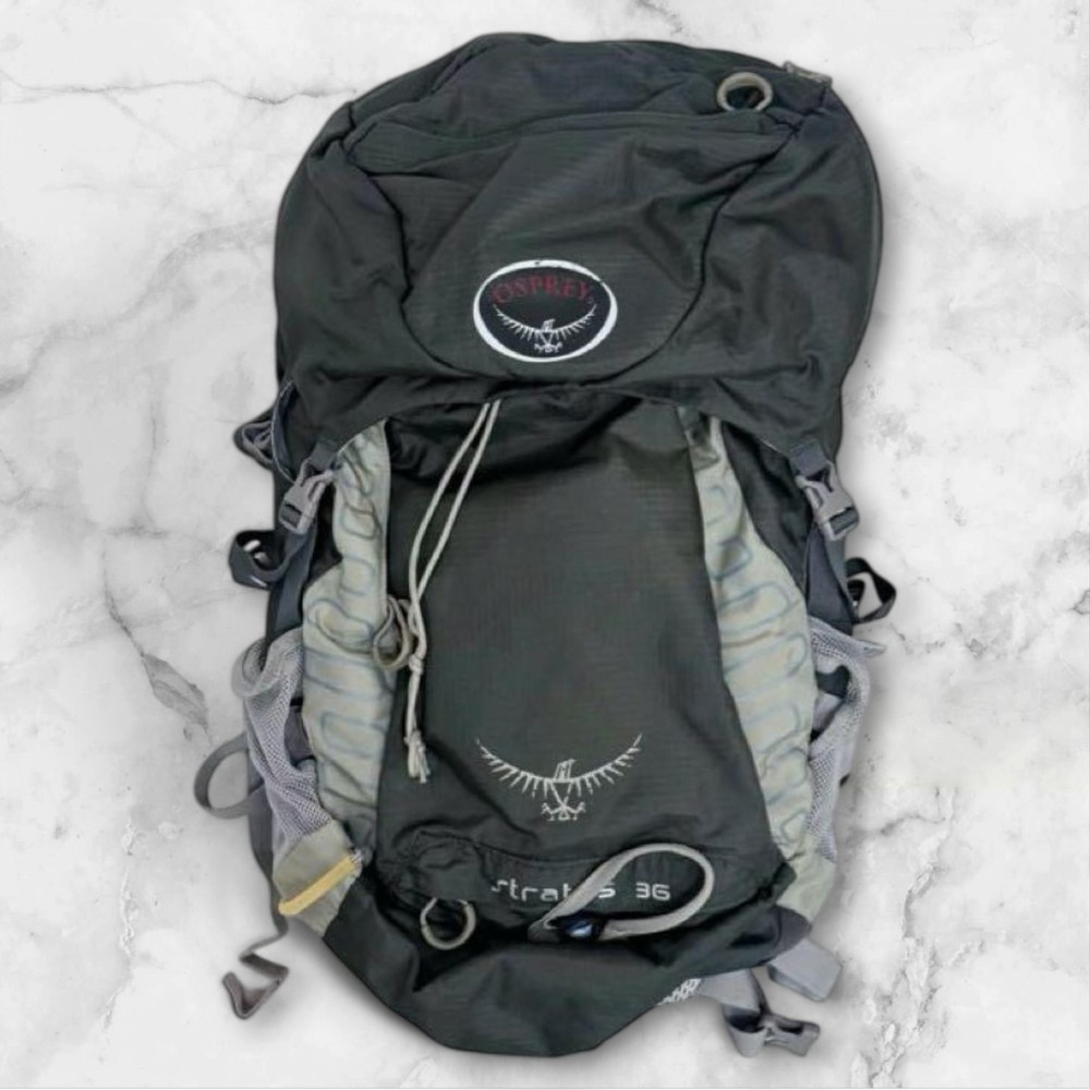 Osprey Stratos 36L Dark Grey Hiking Backpack with Breathable Mesh Pockets