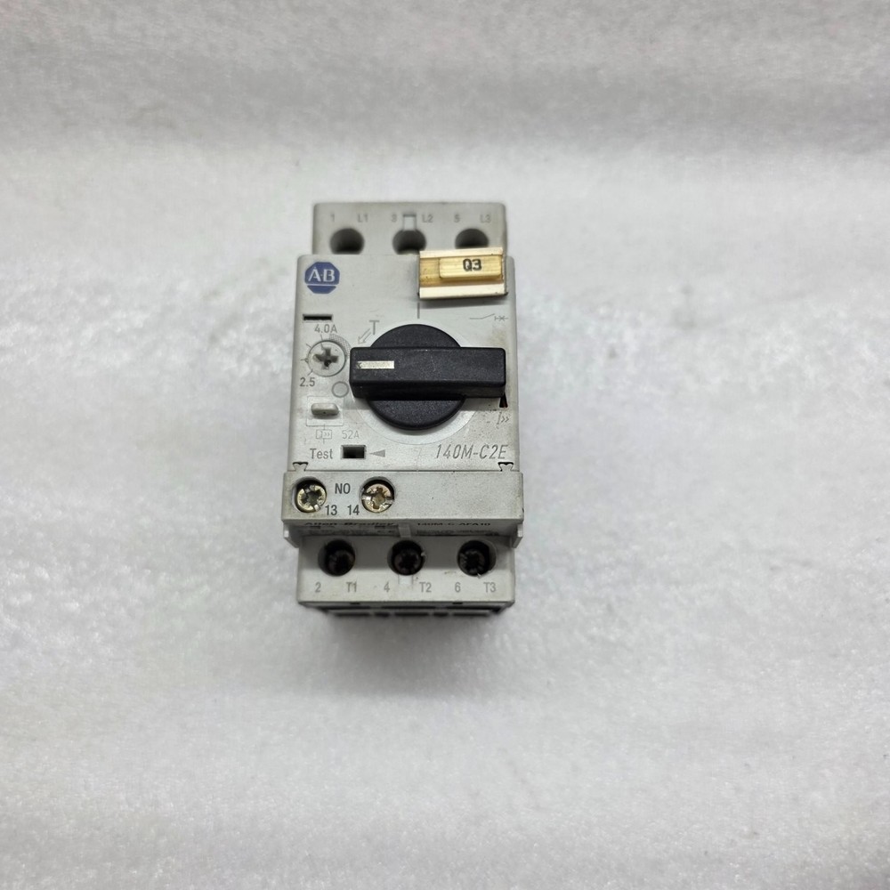 ALLEN BRADLEY CAT 140M-C2E-B40 MOTOR CIRCUIT PROTECTOR 2.5-4.0 A