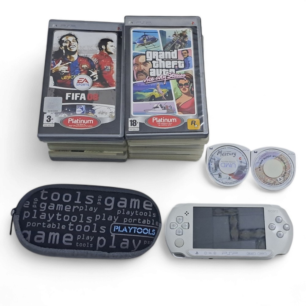 Sony PSP Street White With Lot Of Games And 4GB SD Card 