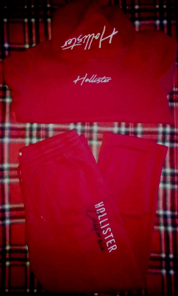 2 Piece Hollister Matching Sweatshirt/Sweatpants {XS Hoodie/Large Sweatpants}Red