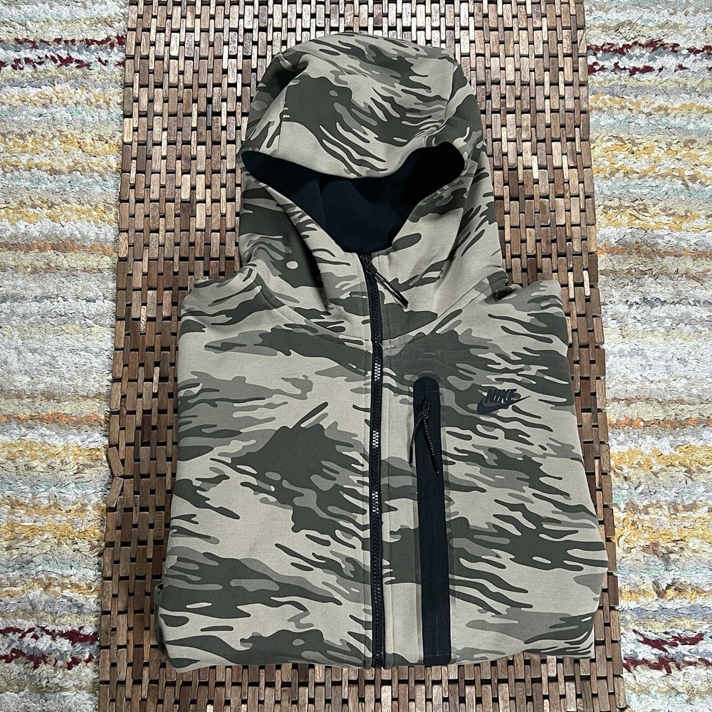 Nike Tech Fleece Hoodie Hoody Jacket Green Camo Full Zip Men’s Size XL