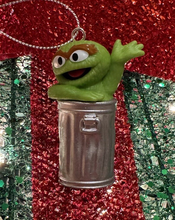 2024 Oscar The Grouch Sesame Street Muppet Festive Christmas Tree Ornament New