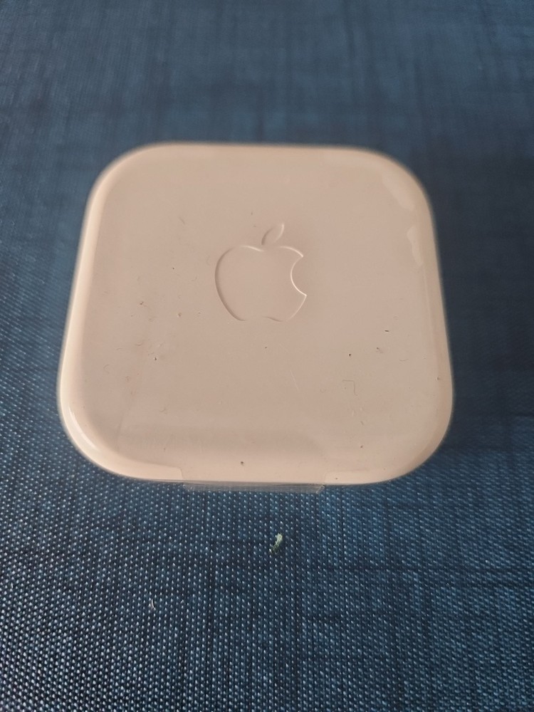 Apple EarPods In Ear Canal Headset - White (MNHF2AM/A)