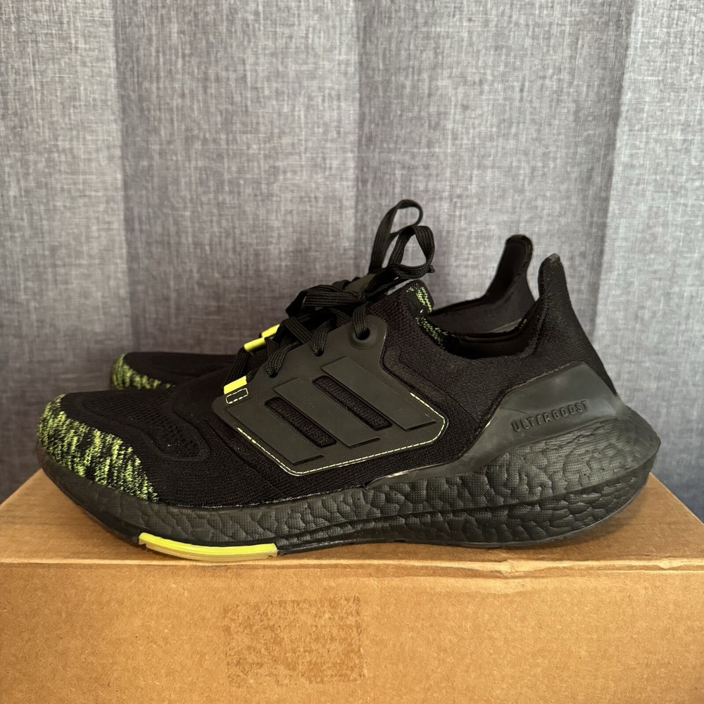 Adidas Ultraboost 22 Men Size 9.5 Black/Volt Running Shoes Athletic Sneakers